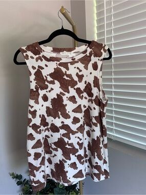 twenty second Brown and White Cow Print Sleeveless Top